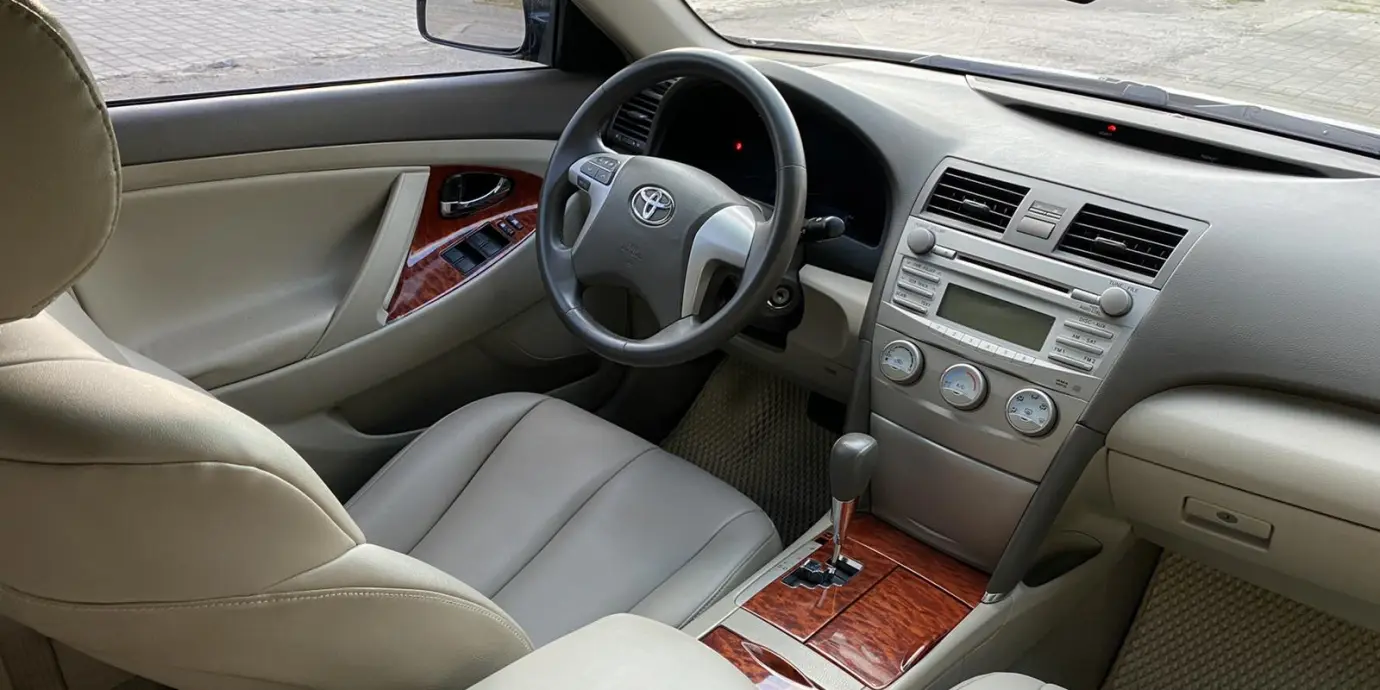 Фото автомобіля Toyota Camry - 3