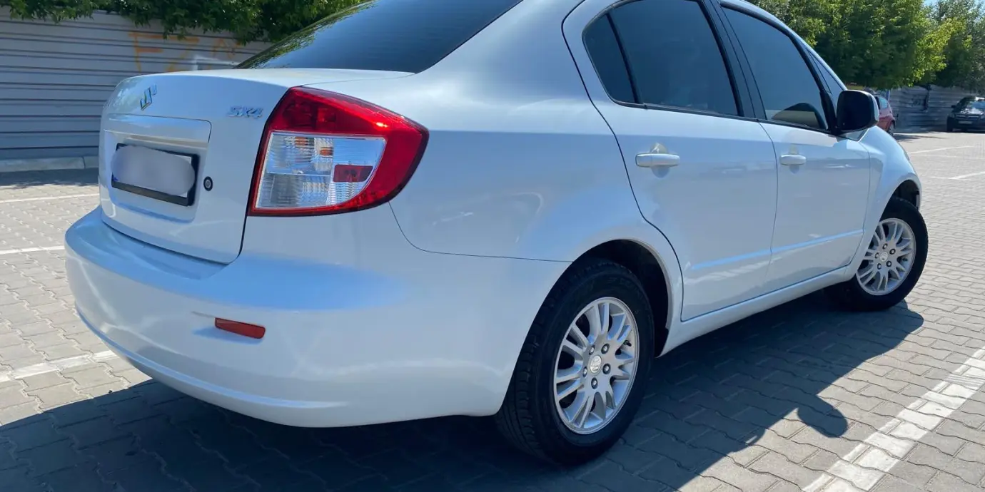 Фото автомобіля Suzuki SX4 - 2