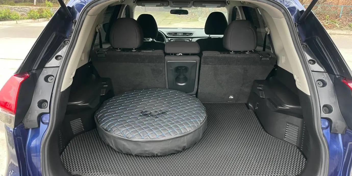 Фото автомобіля Nissan Rogue - 4