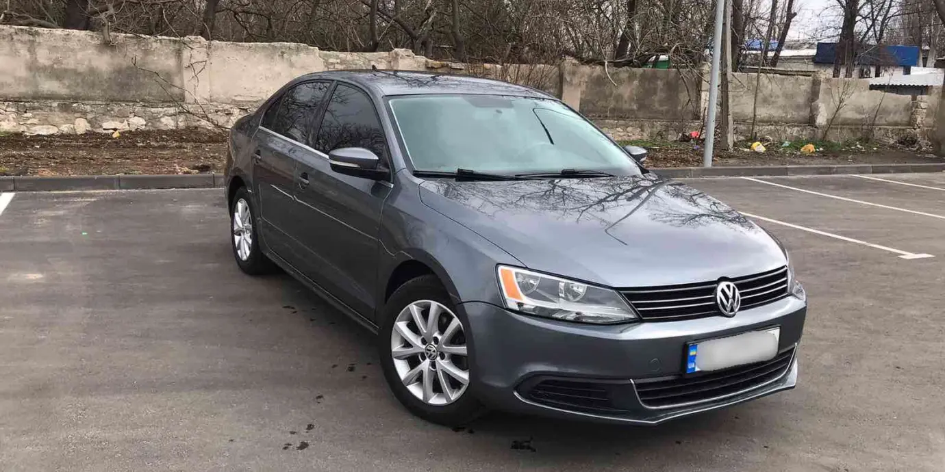 Фото автомобіля Volkswagen Jetta - 1