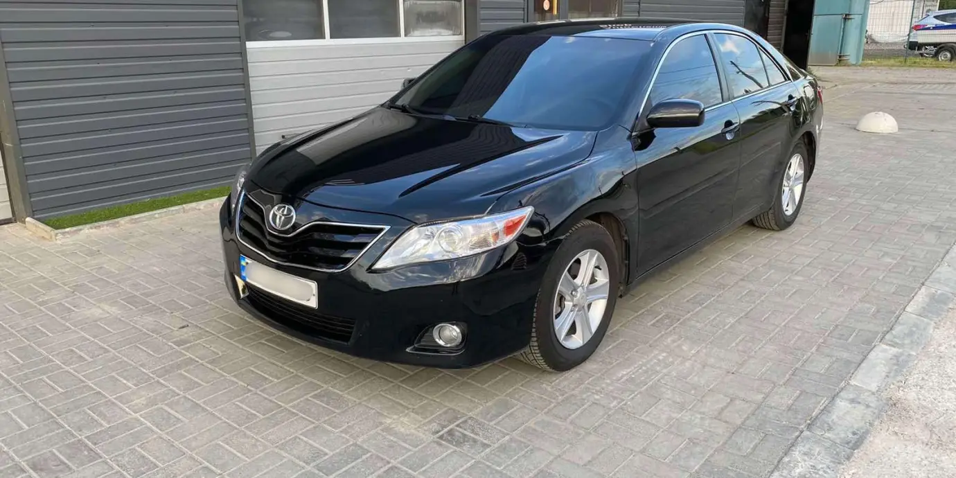 Фото автомобіля Toyota Camry - 1