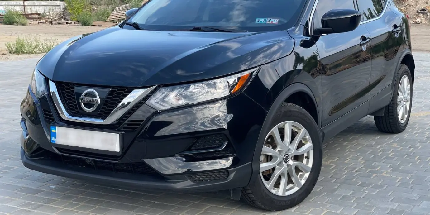 Фото автомобіля Nissan Rogue Sport - 1