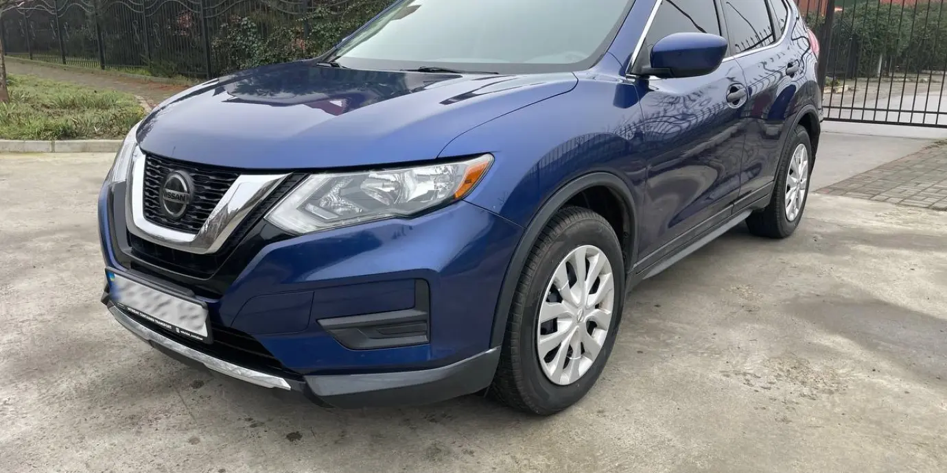 Фото автомобіля Nissan Rogue - 1